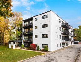 featured image of 877 Kennedy Rd