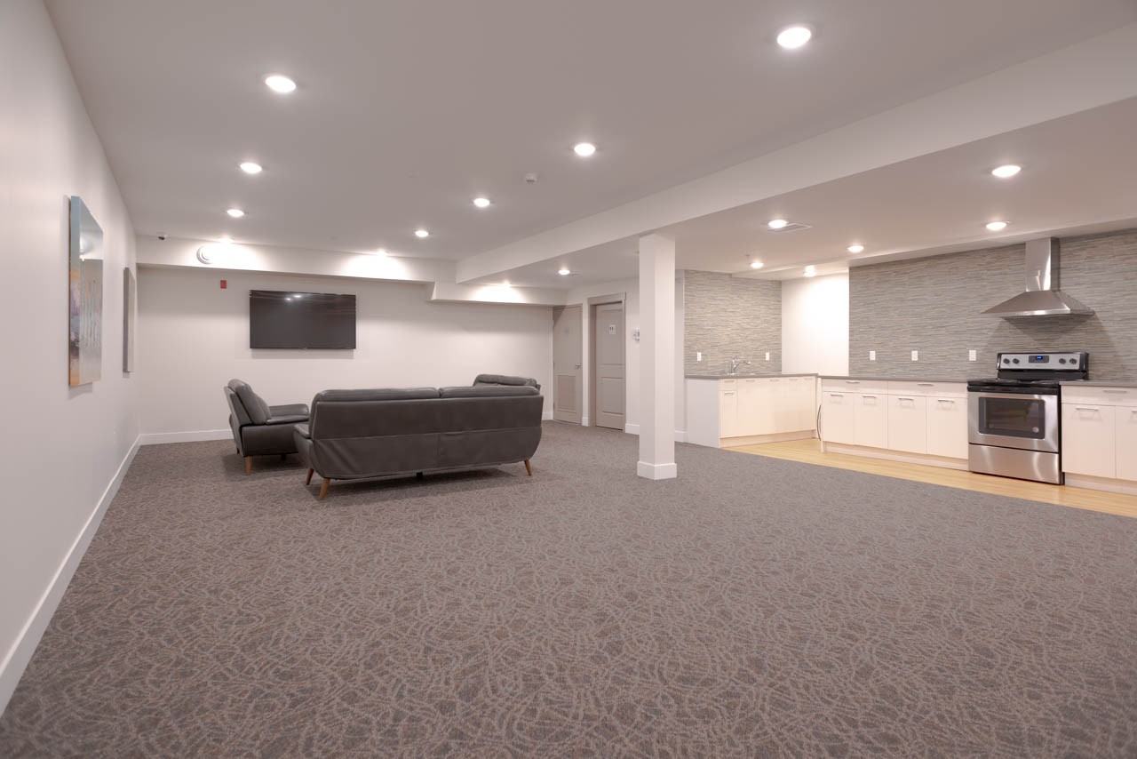 20188 53A Avenue - Photo 3 of 4