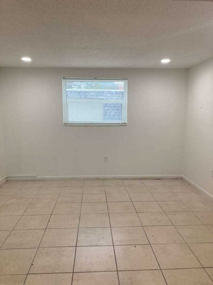 CORNERSTONE APARTMENTS DPM LLC - Photo 2 of 50