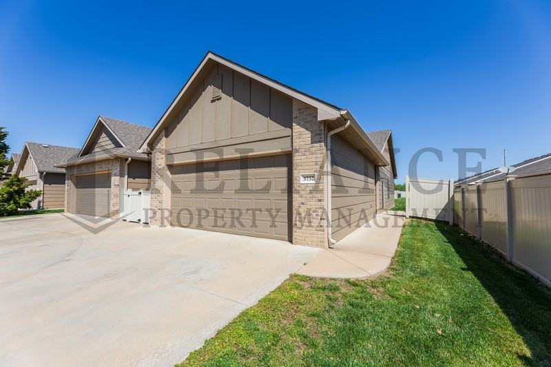 3732 N Tyler Ct - Photo 2 of 24