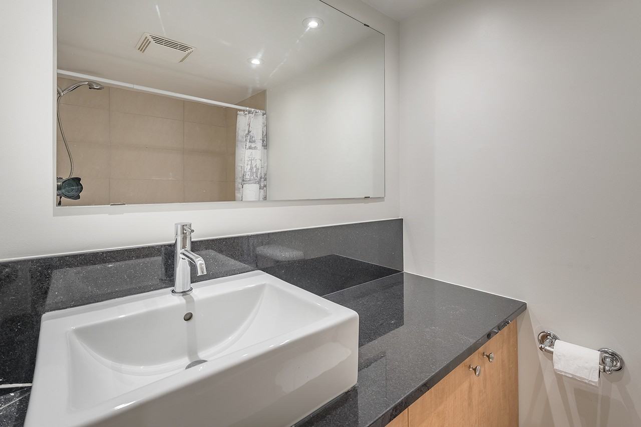 2100 Saint-Marc - Photo 3 of 50