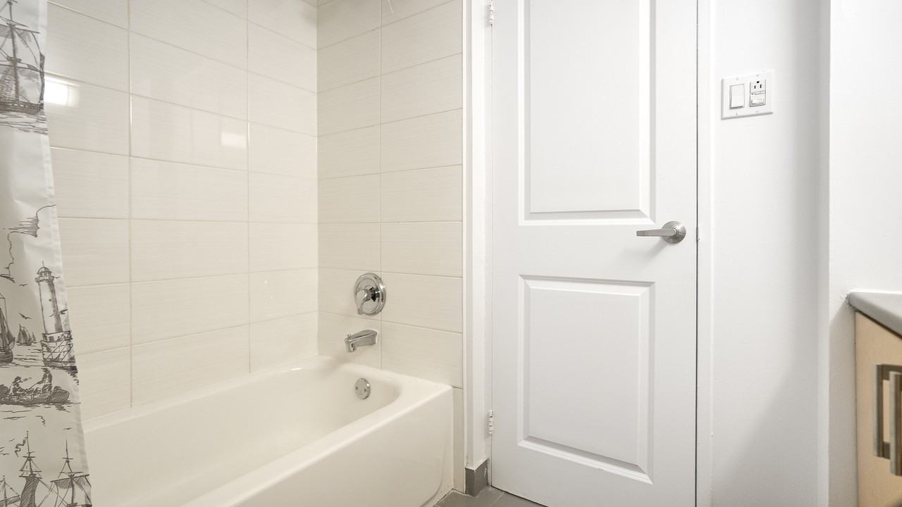 2100 Rue Saint-Marc — photo 2