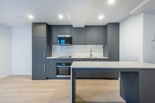 3477  Rue Drummond - Photo 1 of 1