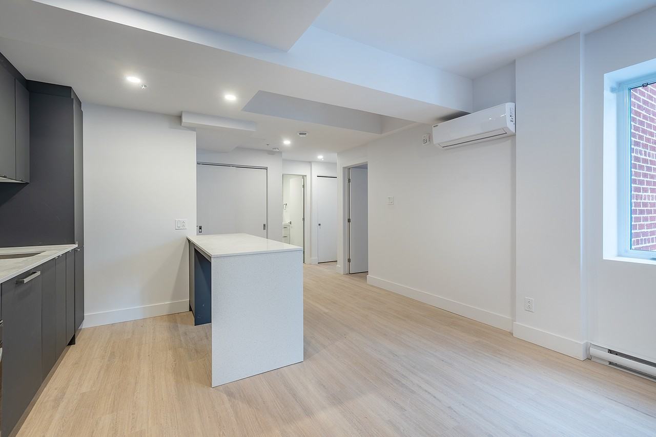 3477  Rue Drummond - Photo 6 of 50