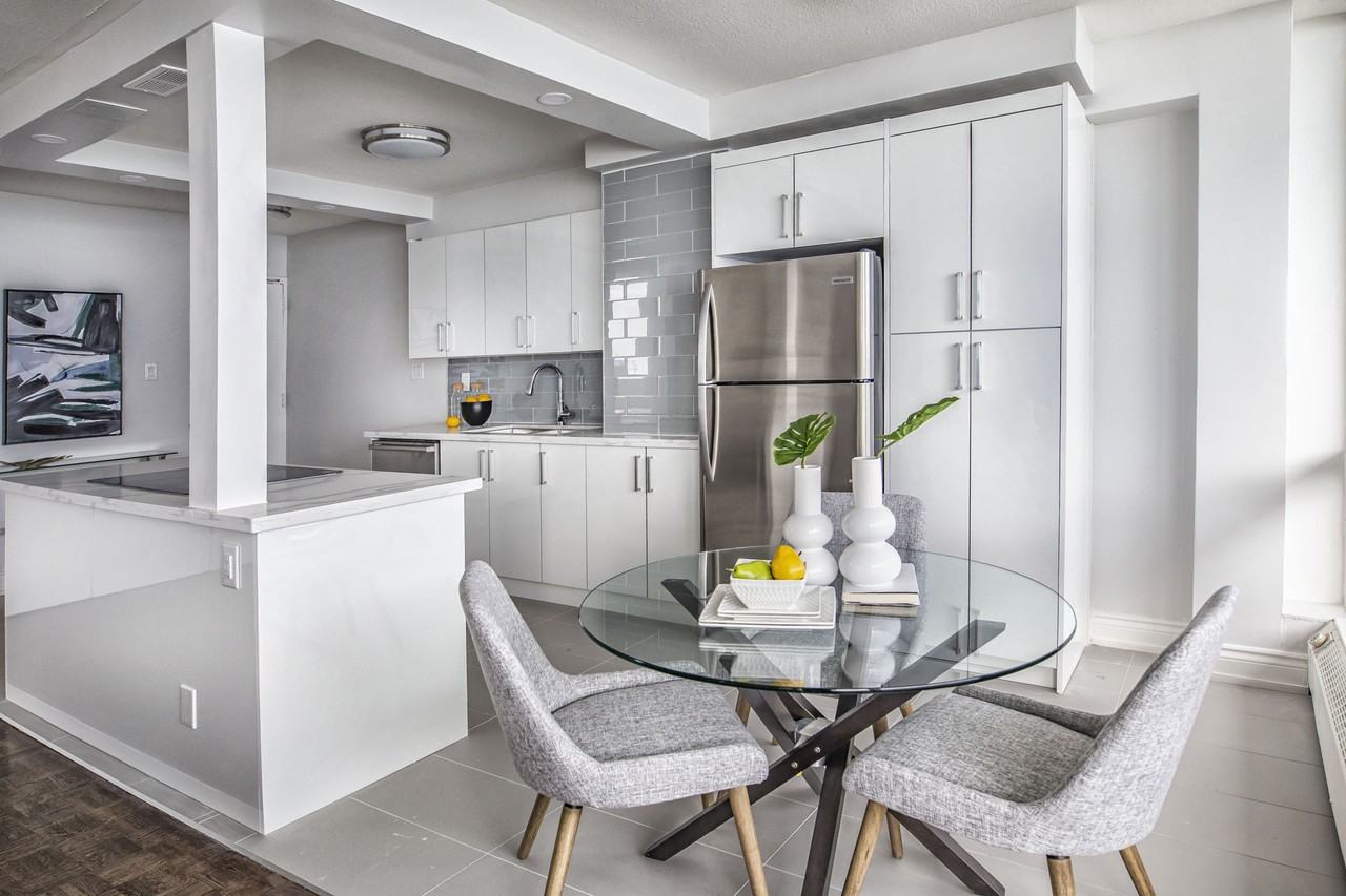 2160 Lakeshore Rd. - Photo 6 of 36