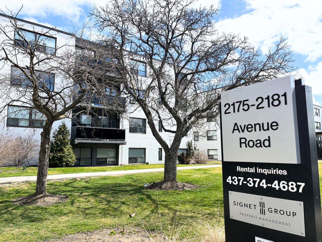 2181 Avenue Road - Photo 2 of 17