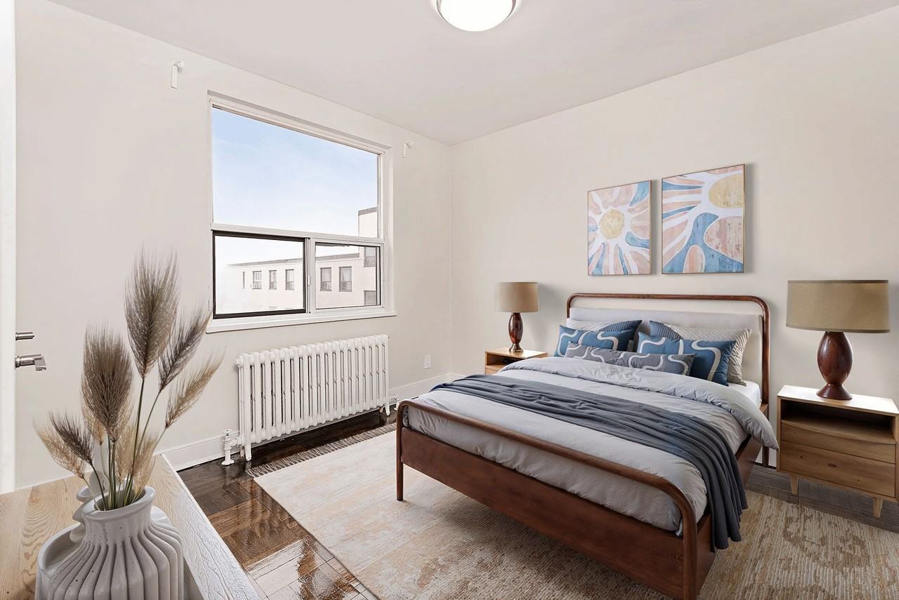 2181 Avenue Road - Photo 5 of 17