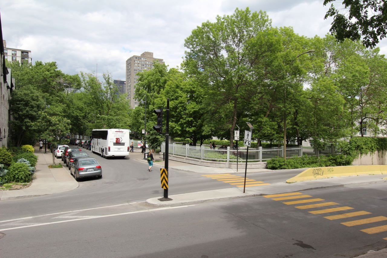 Le Shaughnessy - Photo 4 of 50