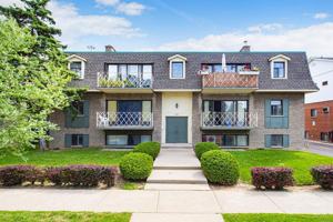 featured image of 247 223-247 The West Mall