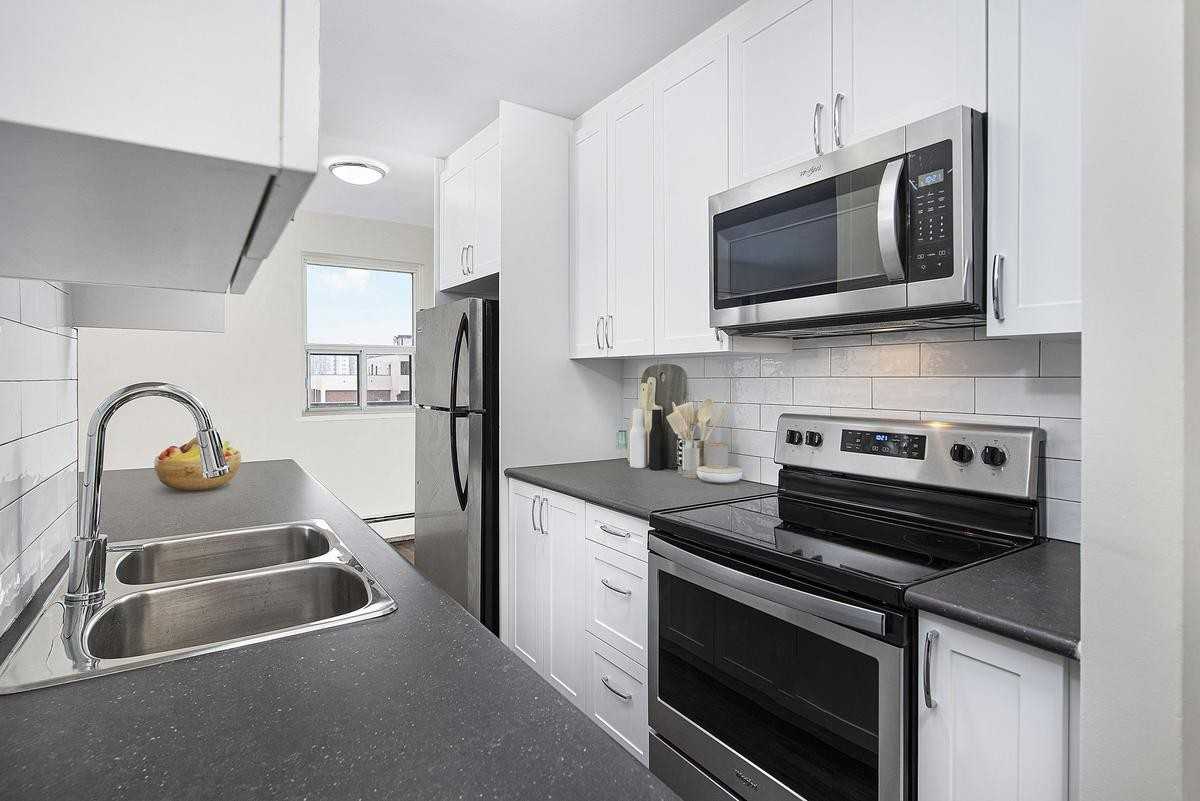 75 Milford Avenue & 421 - Photo 3 of 9