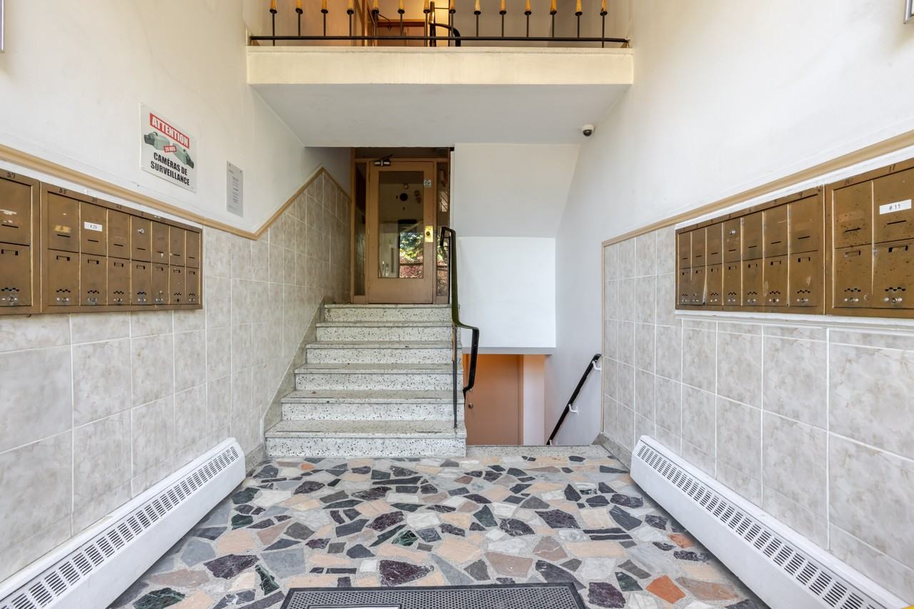 4290 Boul Métropolitain E — photo 2