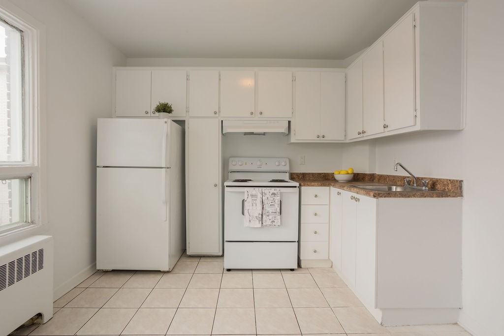 4290-4324 Boul. Métropolitain - Photo 7 of 13