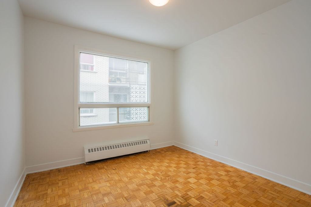 4290 Boul Métropolitain E — photo 3