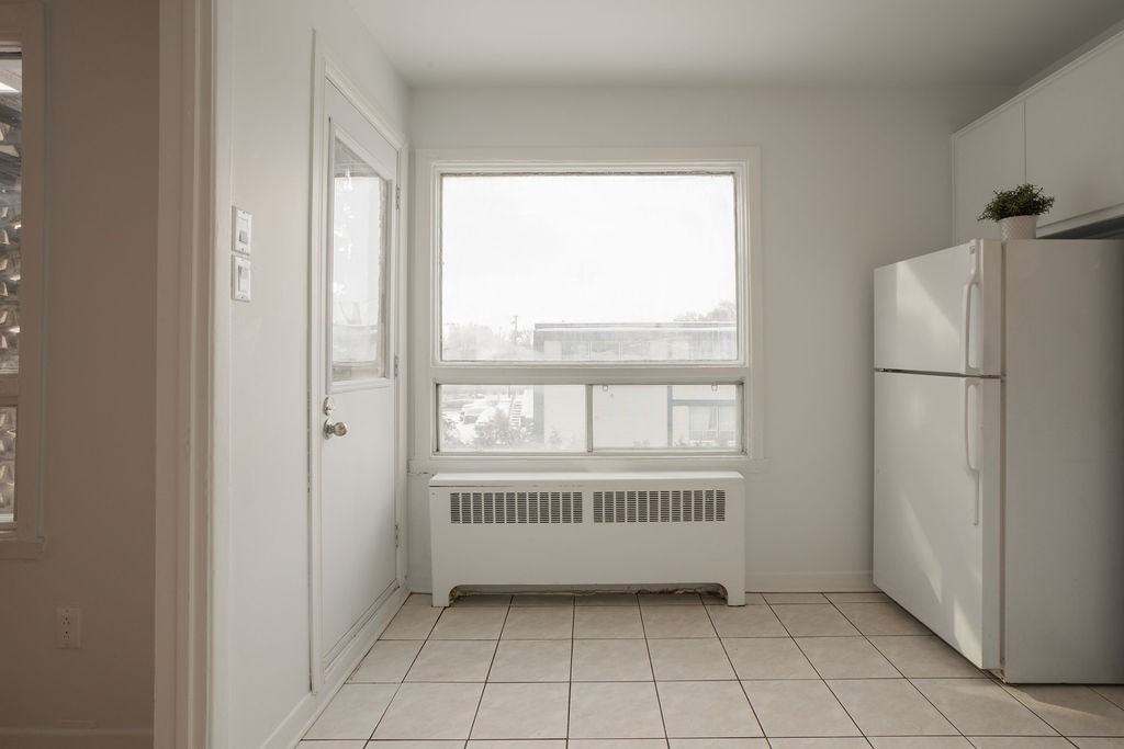 4290 Boul Métropolitain E — photo 1