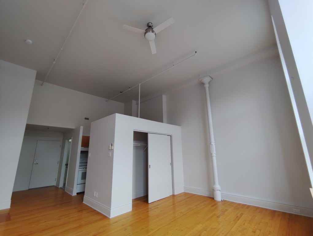 570 Boul Charest E — photo 2