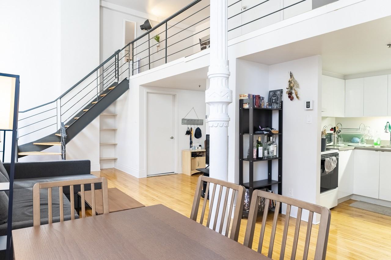 570 Boul Charest E — photo 1