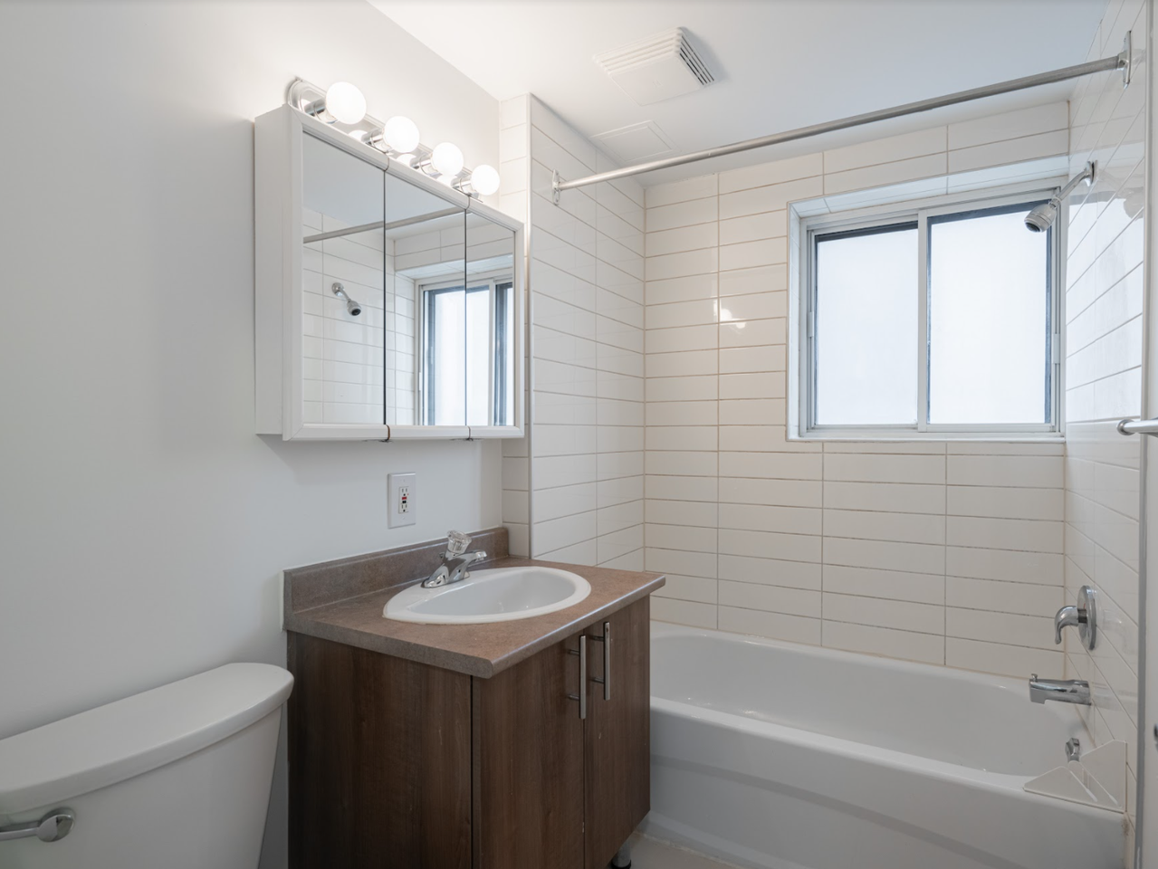 1230 Av Du Docteur-Penfield — photo 3