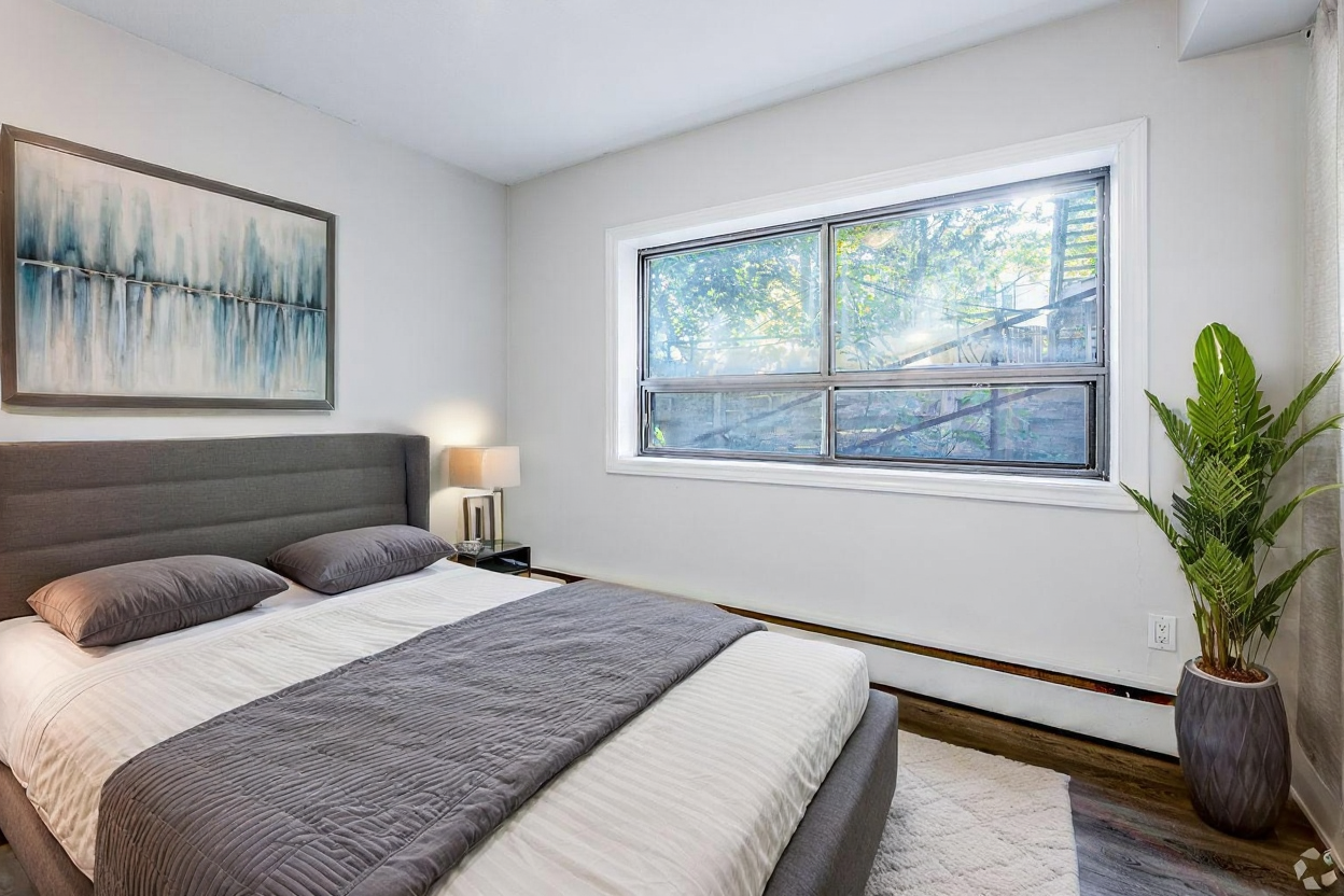 1791 King Street East - Photo 7 of 16