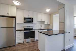featured image of 2801 Jane St