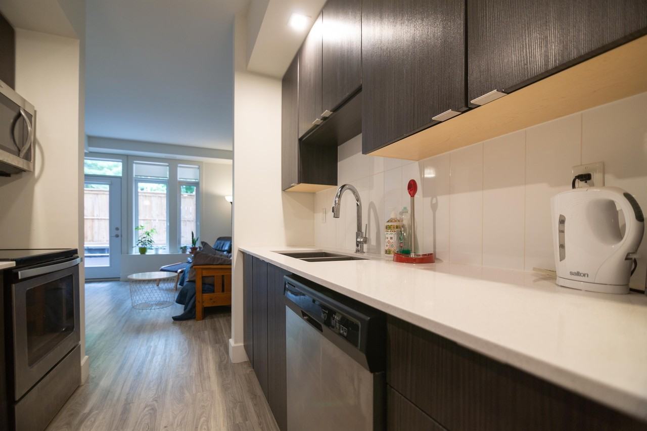 337 Sunnyside Avenue - 302 - Photo 2 of 9