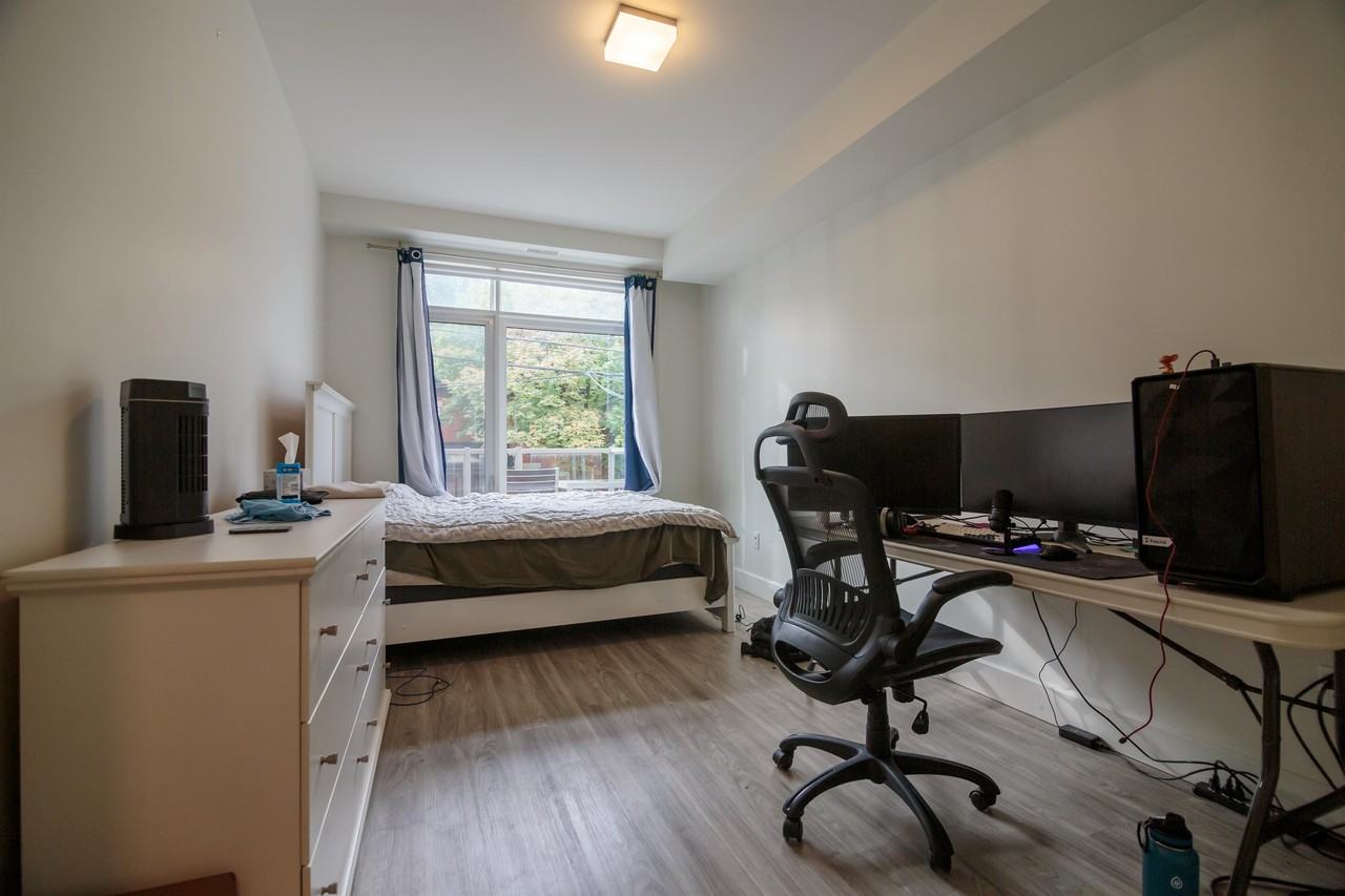 337 Sunnyside Avenue - 302 - Photo 7 of 9