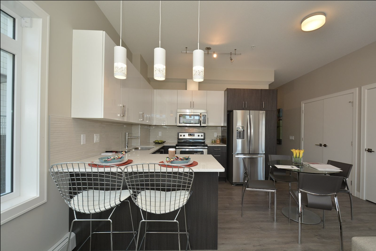 Centro - Photo 7 of 38