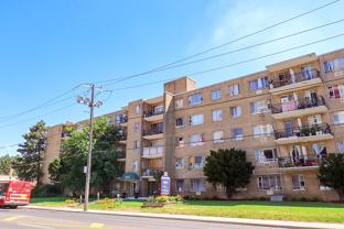 2895 Bathurst St, Toronto - Photo 1 of 1