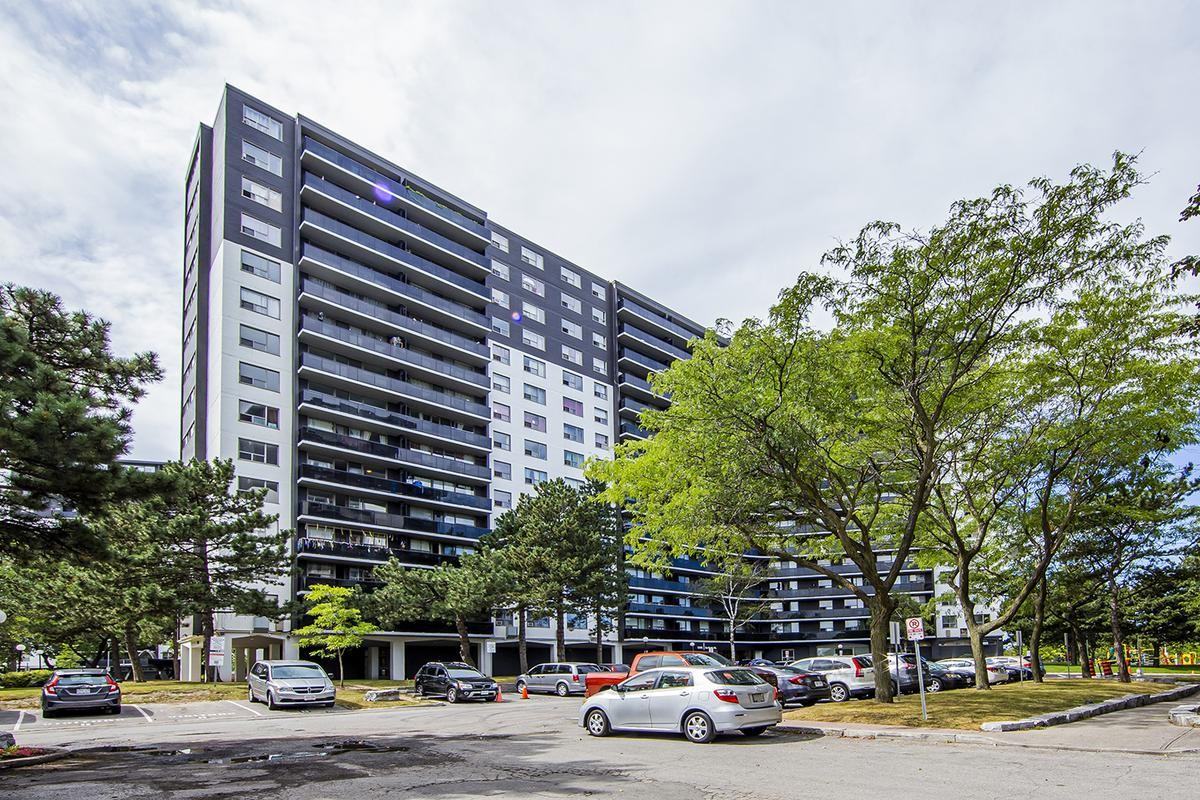 1360 Danforth Road - Photo 4 of 5