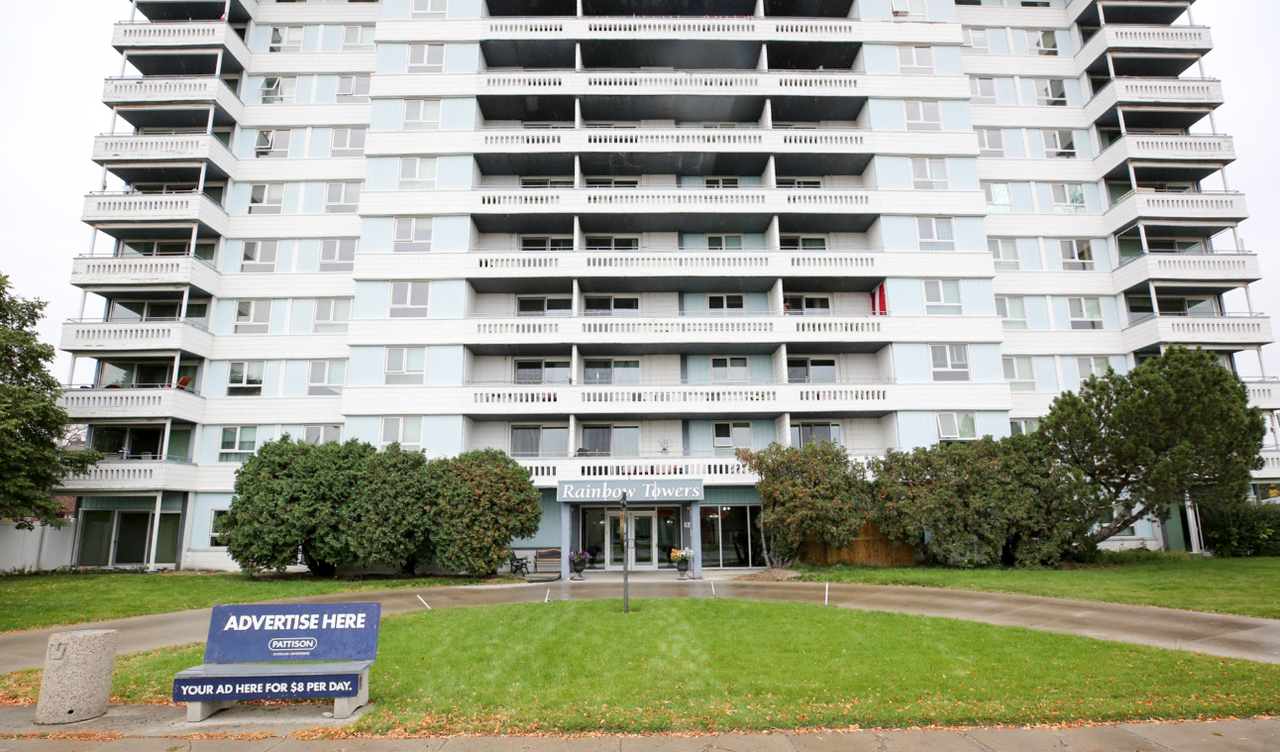 Rainbow Tower - Photo 2 of 8