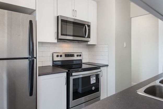 1619-1625 Dufferin Street - Photo 3 of 12