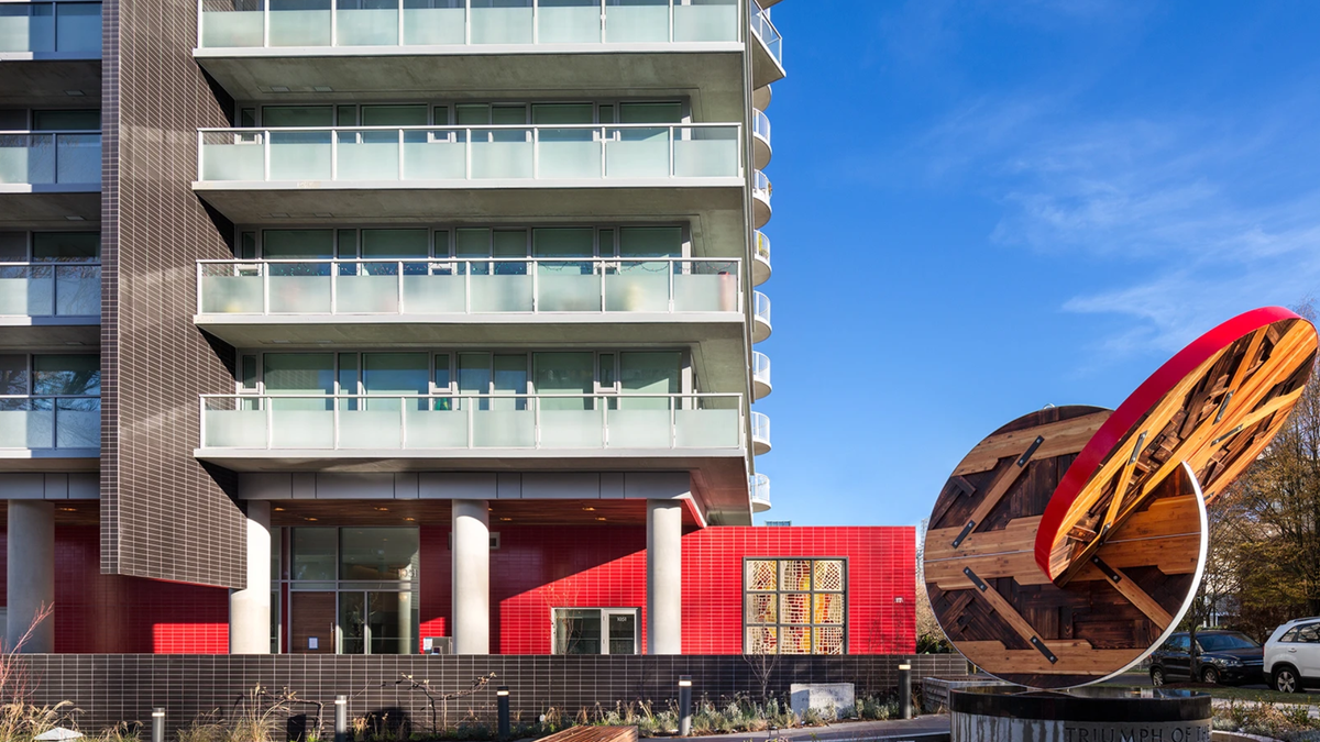 1051 Broughton Street - Photo 6 of 31