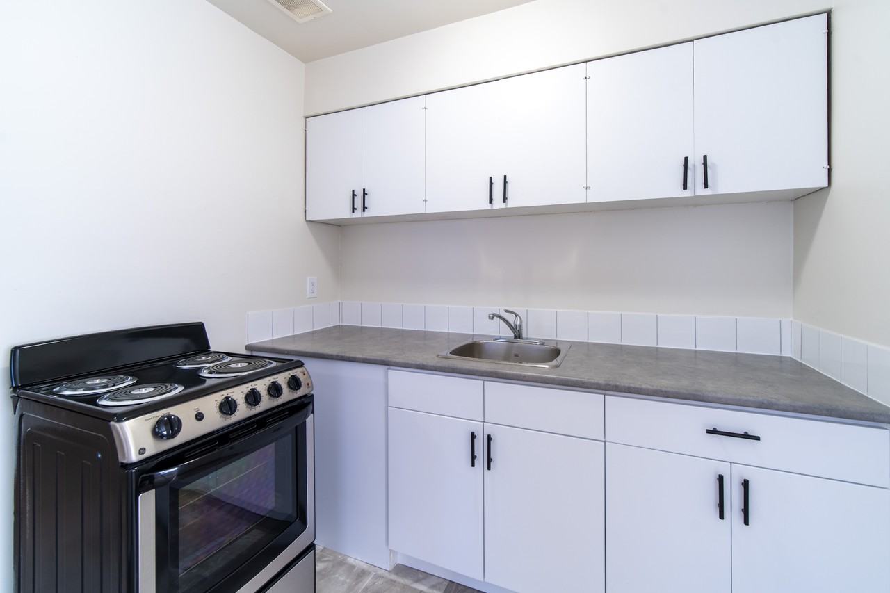 Waverly - Photo 2 of 13