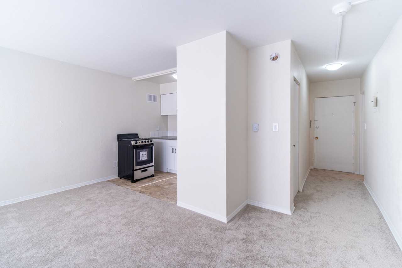 Waverly - Photo 4 of 13