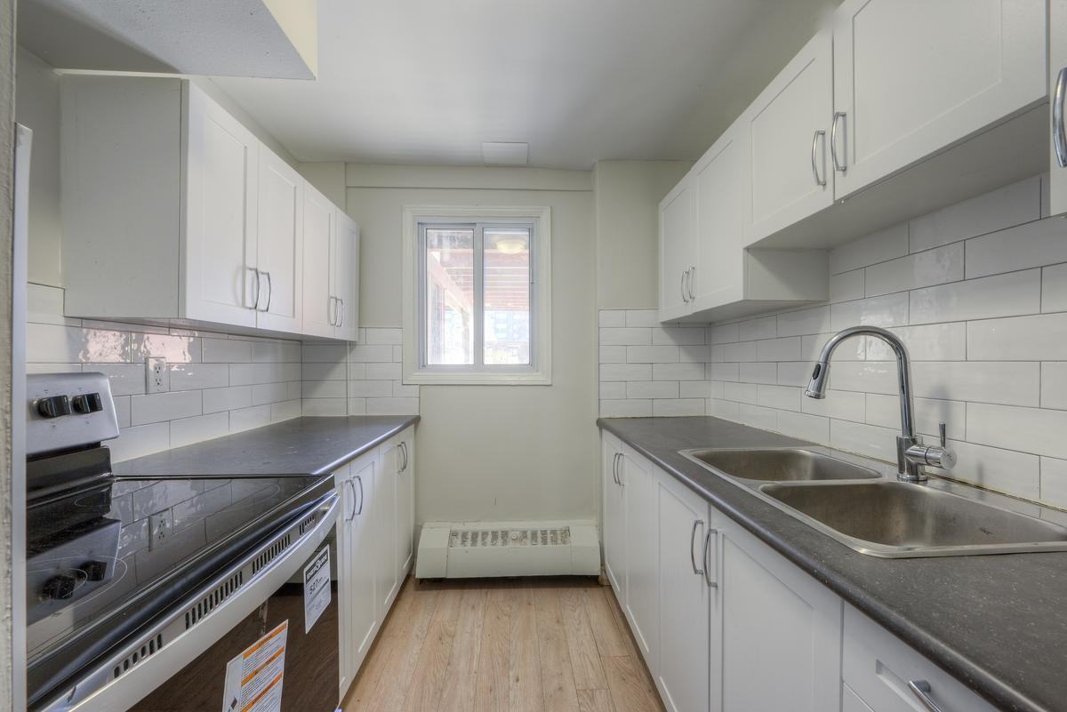 87-99 Silver Springs Boulevard - Photo 6 of 9