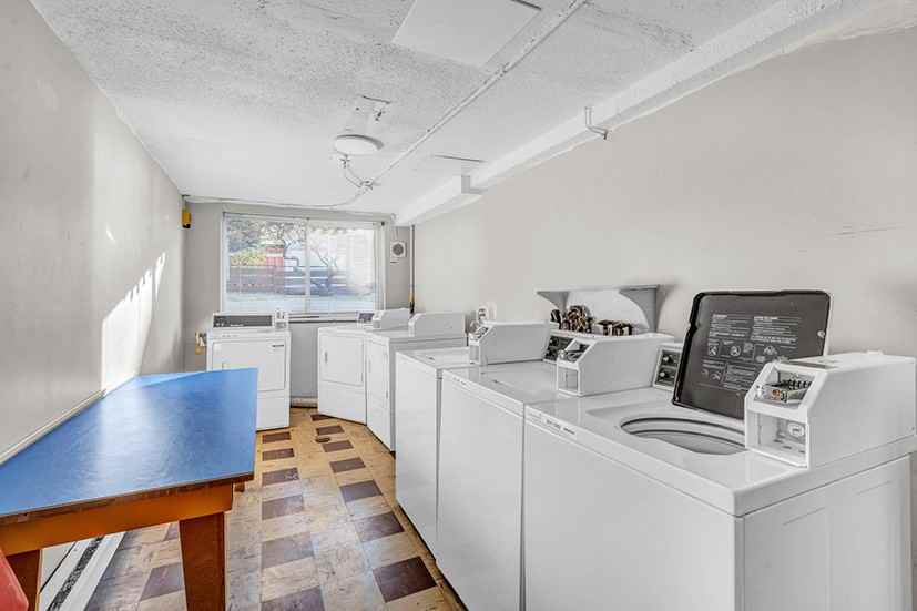 2320 Woodland Drive - Photo 3 of 10