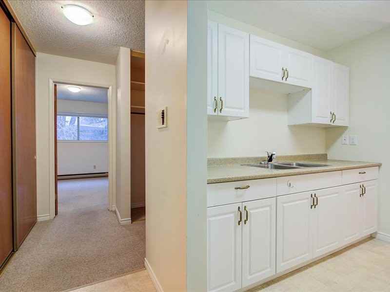 Lombardy Park Apartments - Photo 5 of 15