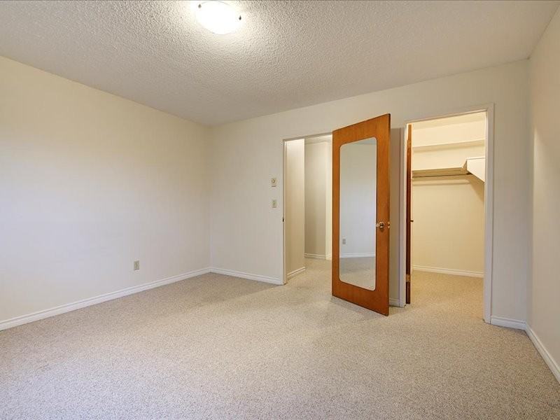 Lombardy Park Apartments - Photo 7 of 15