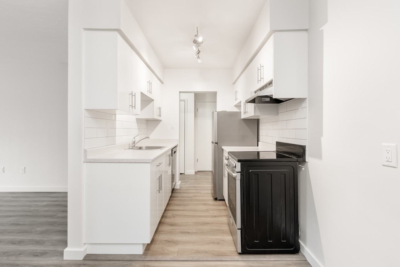 Wedgewood Terrace - Photo 3 of 17