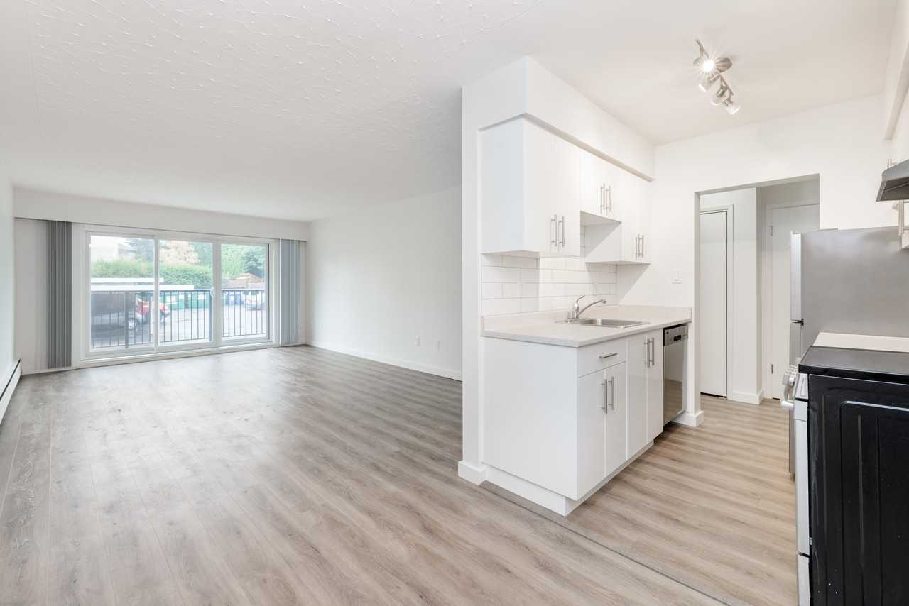 Wedgewood Terrace - Photo 4 of 17