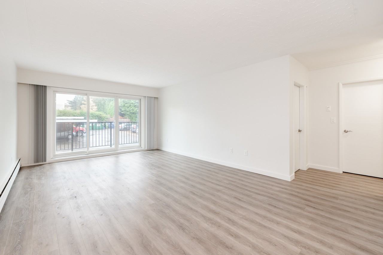 Wedgewood Terrace - Photo 5 of 17