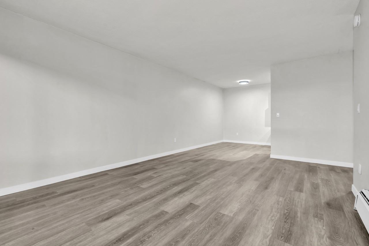 Cloverdale Apartments - Photo 6 of 20