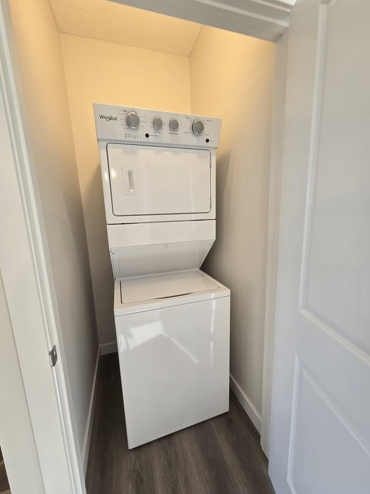 3640 139 Ave Edmonton AB - Photo 7 of 50