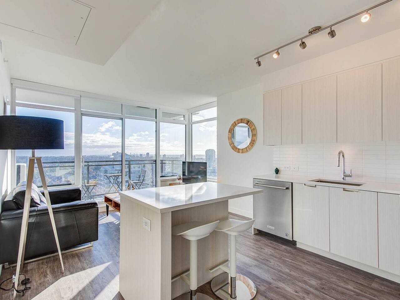 Hazel - Photo 6 of 20