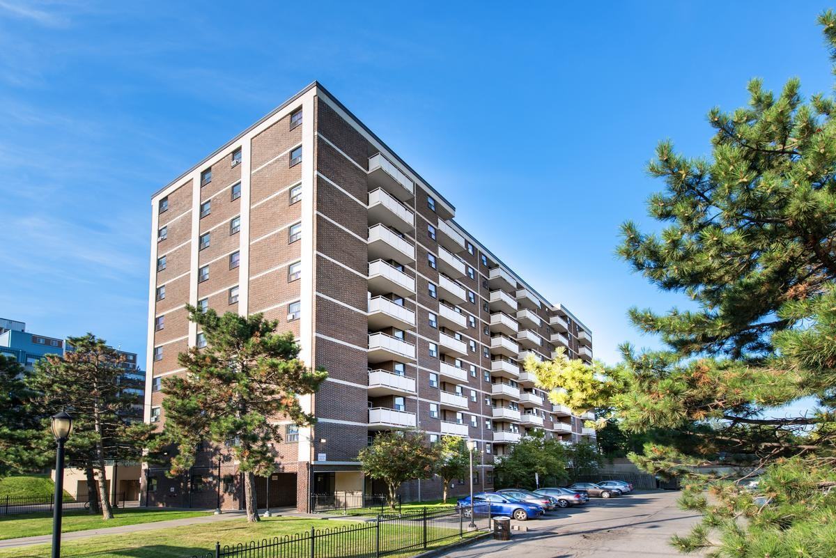 570 Birchmount Road - Photo 2 of 9