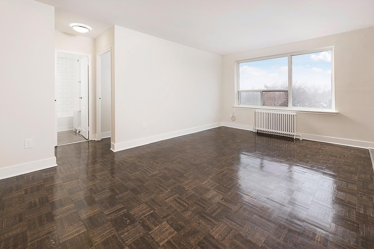 1636 Gerrard Street East - Photo 6 of 17