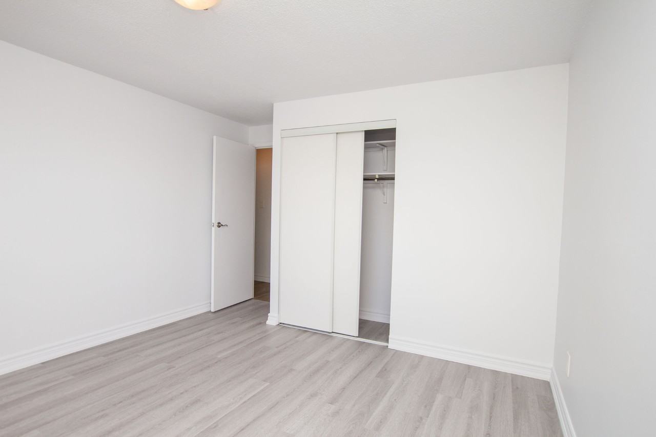 143 Woodside Avenue Apartments - Photo 7 of 9