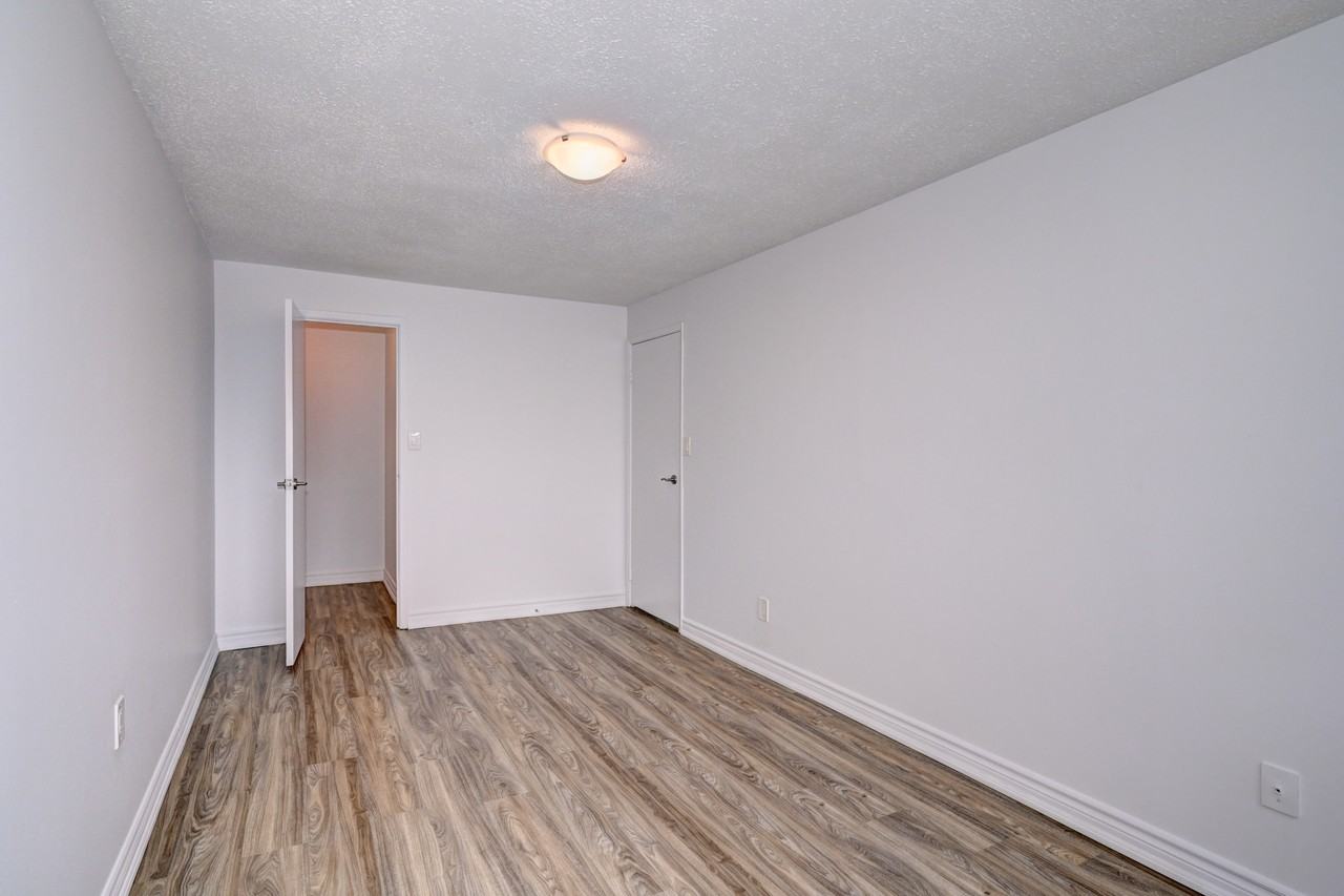 Brierdale Road Apartments - Photo 6 of 9