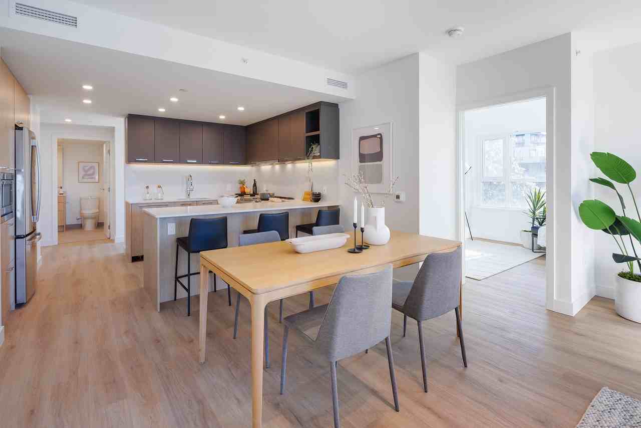 Victor Apartments - Photo 4 of 20