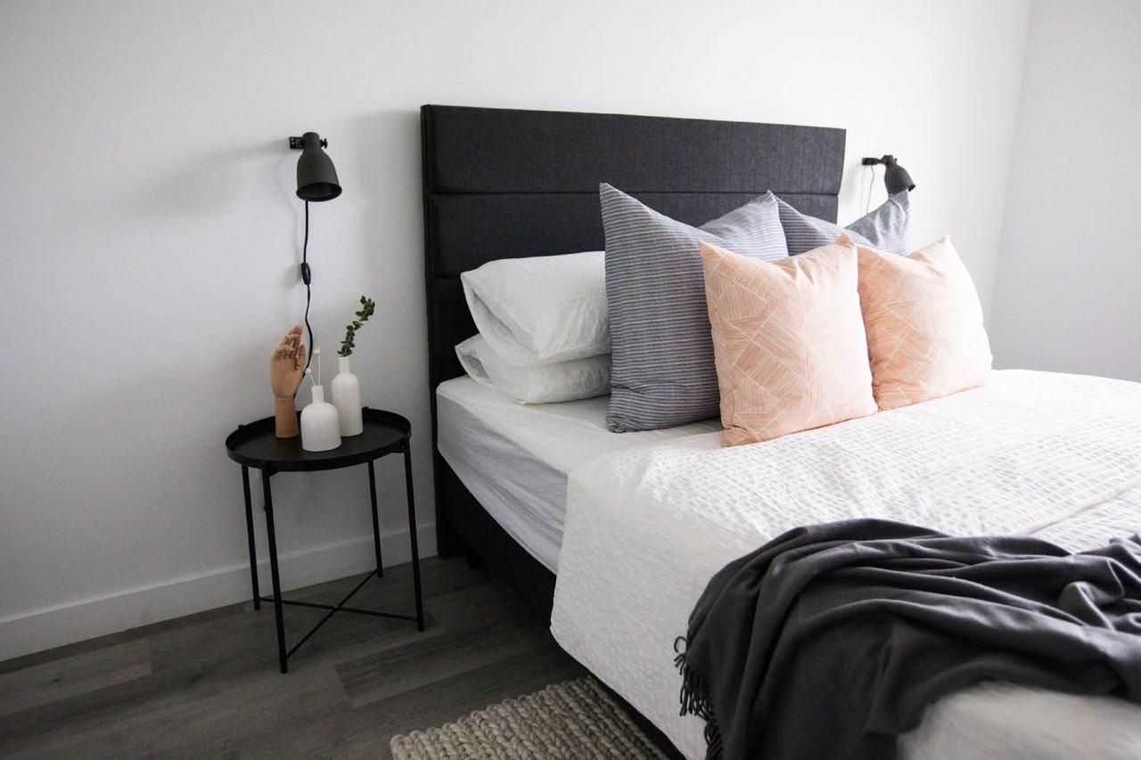 30 University Crescent - Photo 4 of 21