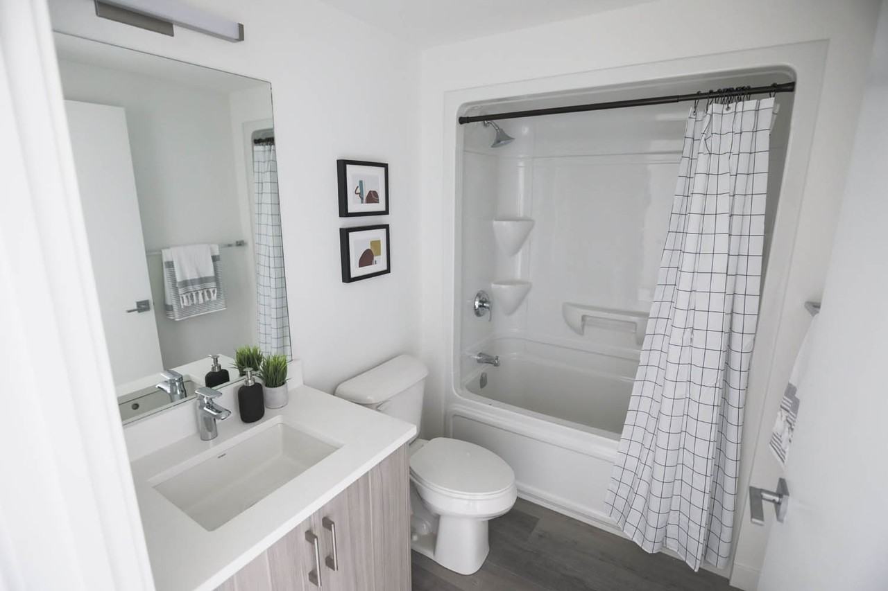 30 University Crescent - Photo 7 of 21